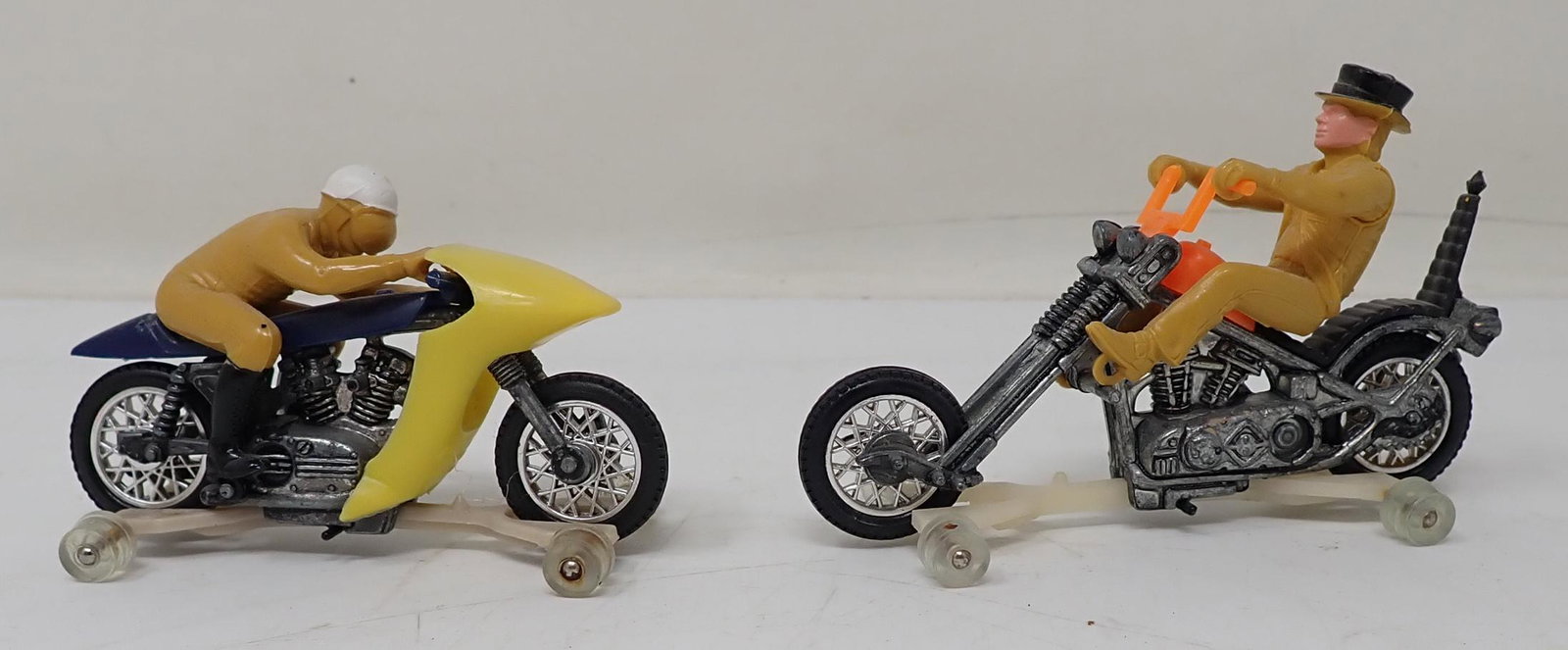2 Mattel Rrrumblers Motorcycles: Getting both