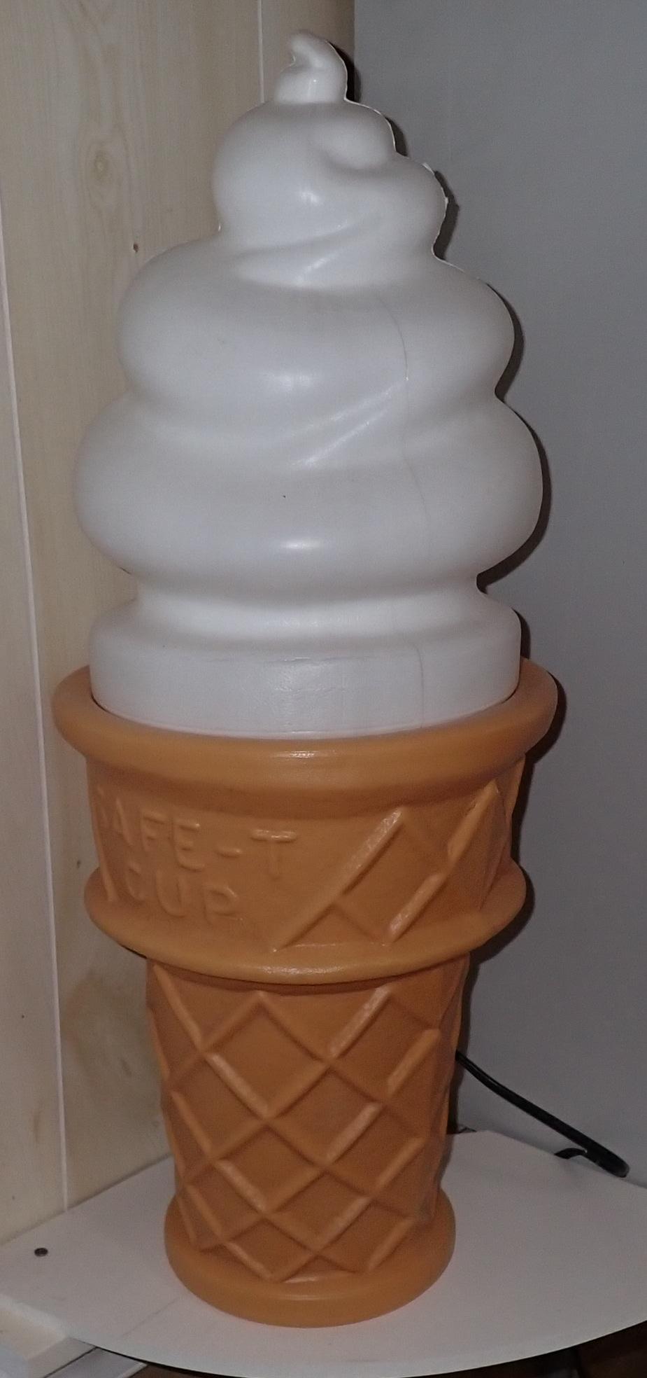 Lighted Plastic Ice Cream Cone Blow Mold (1 of 1)