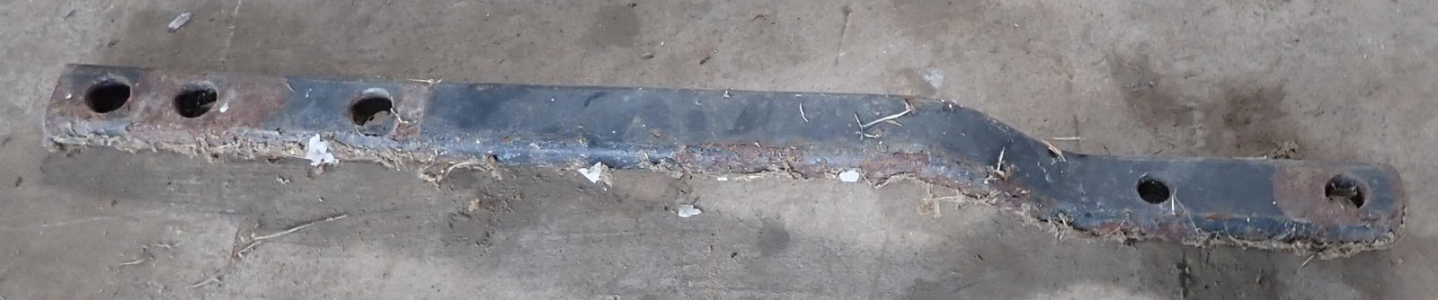Tractor Hitch Bar (1 of 1)