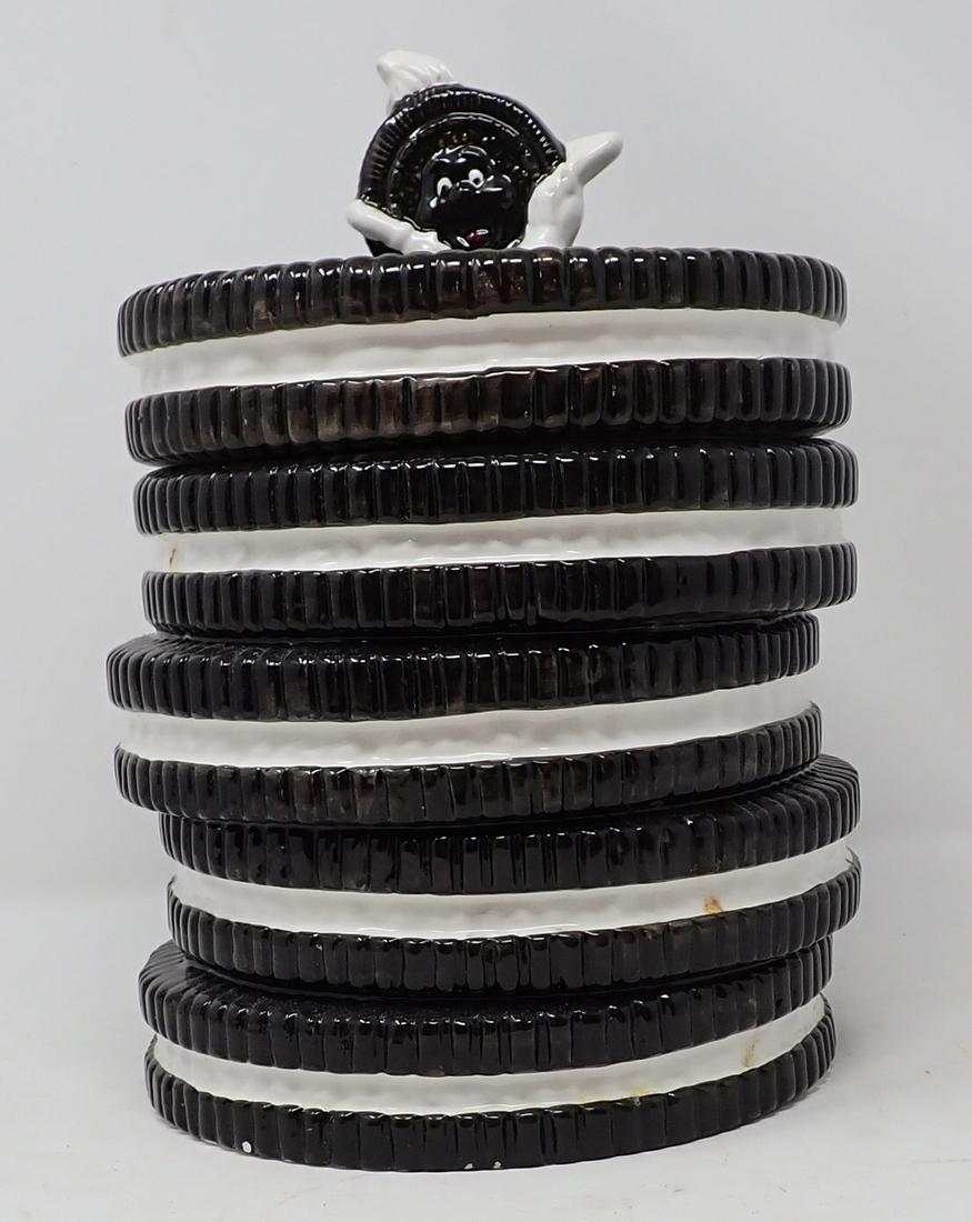 Nabisco Classics Oreo Cookie Jar (1 of 4)