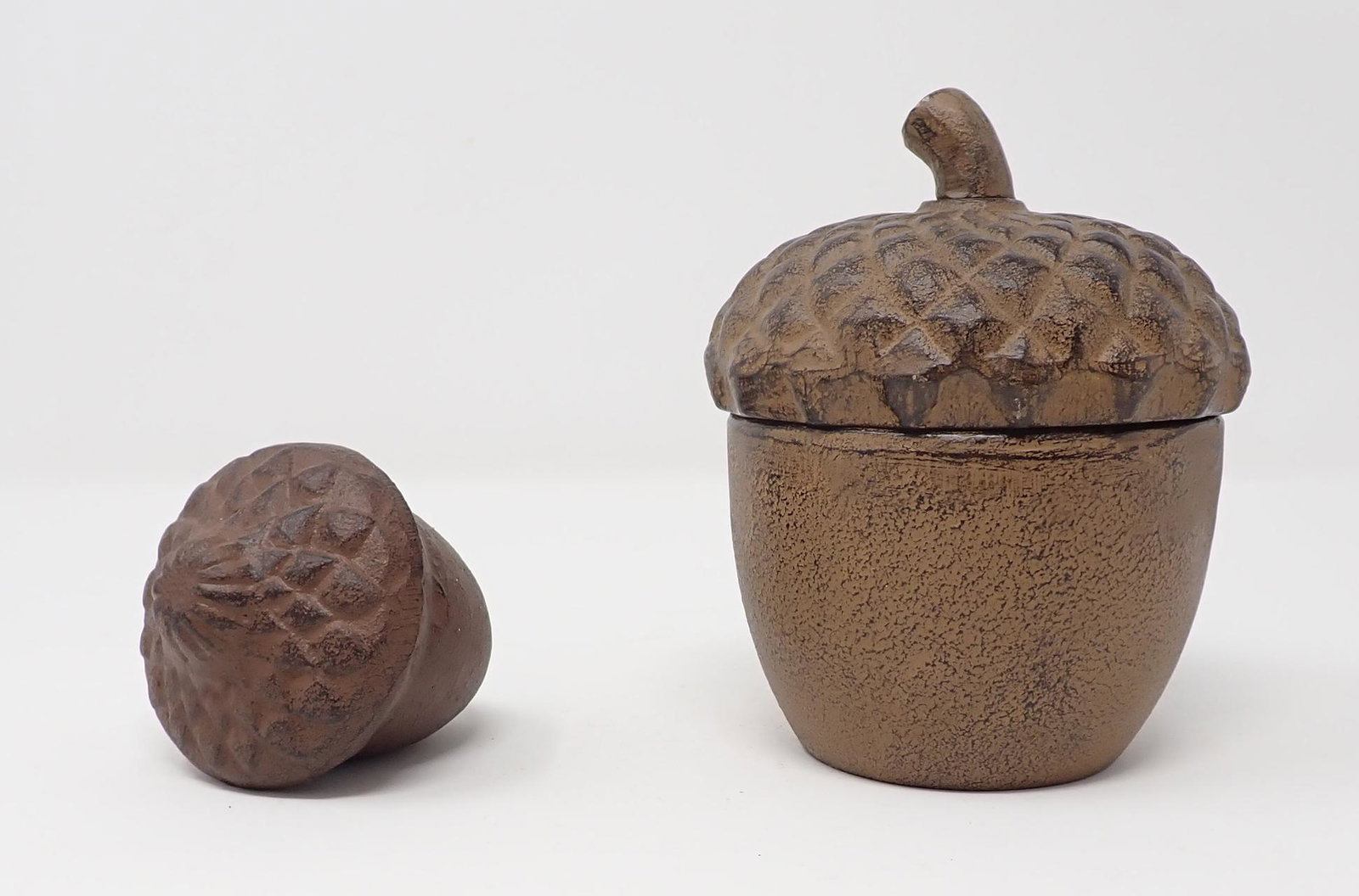 Cast Iron Acorn DÃ©cor & Wood Candy Corn: Larger approx 5"