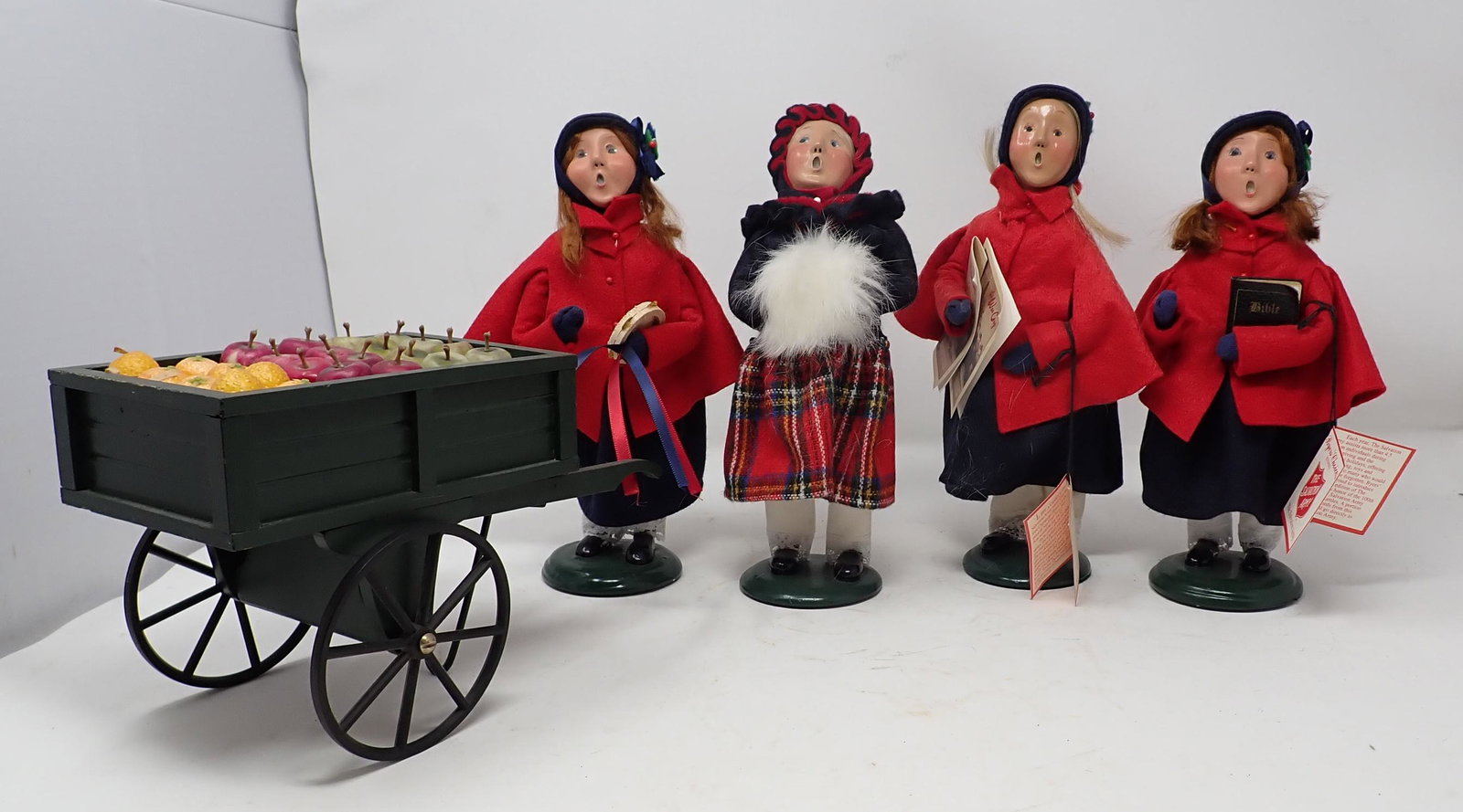 Byer's Choice Salvation Army Singers & Fruit Cart: Approx 10 1/4" tall, getting all pictured
