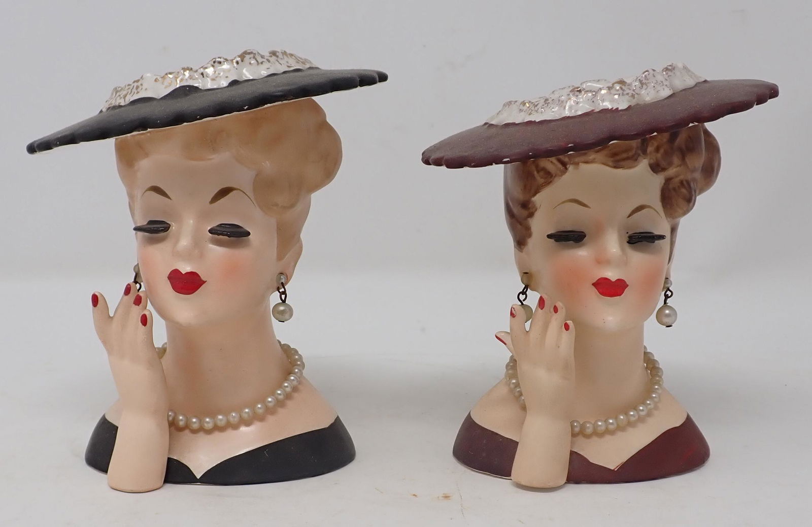 2 Fashion Lady Head Vases (1 of 4)