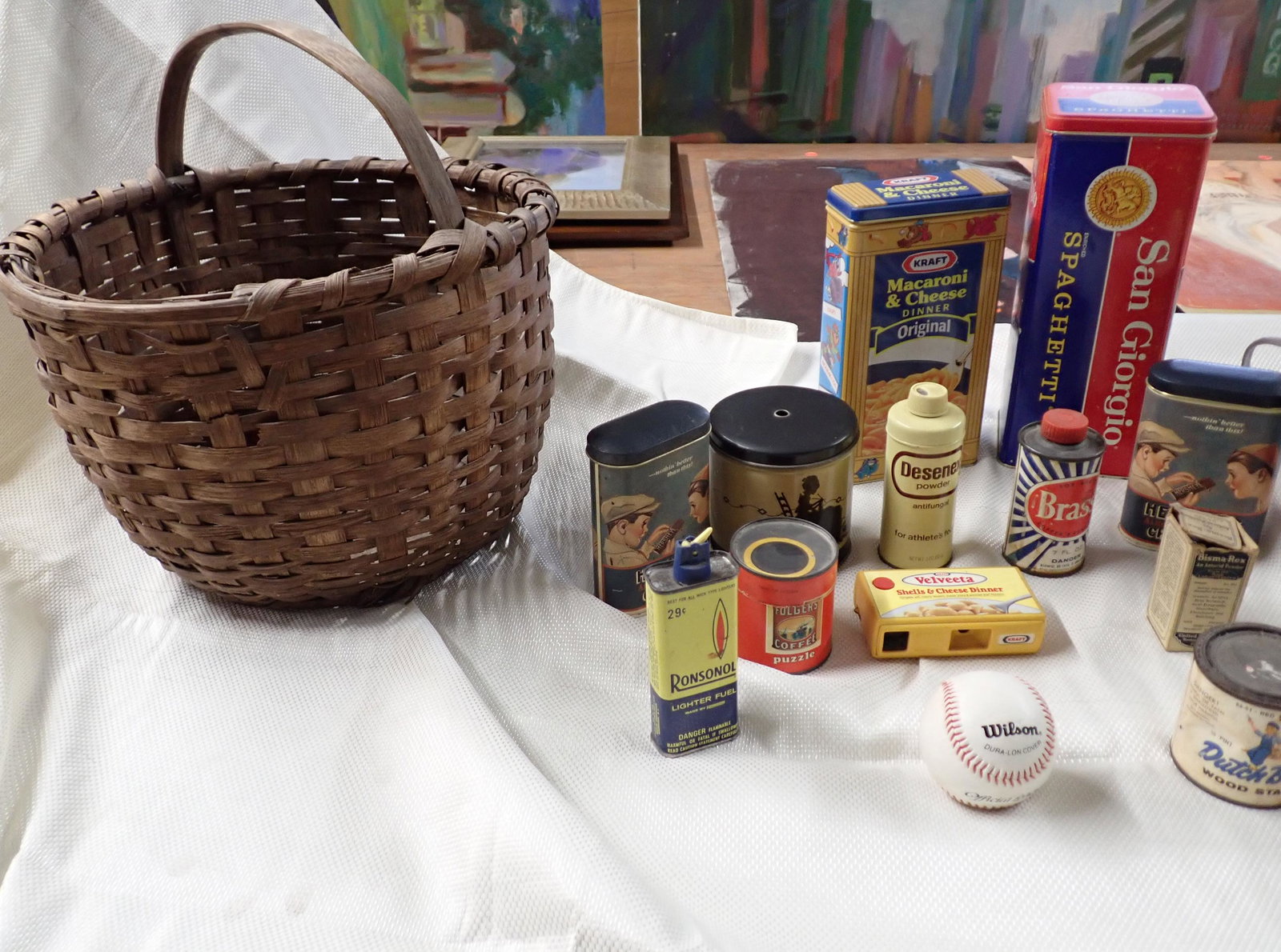 Basket Advertising Tins Misc (1 of 5)