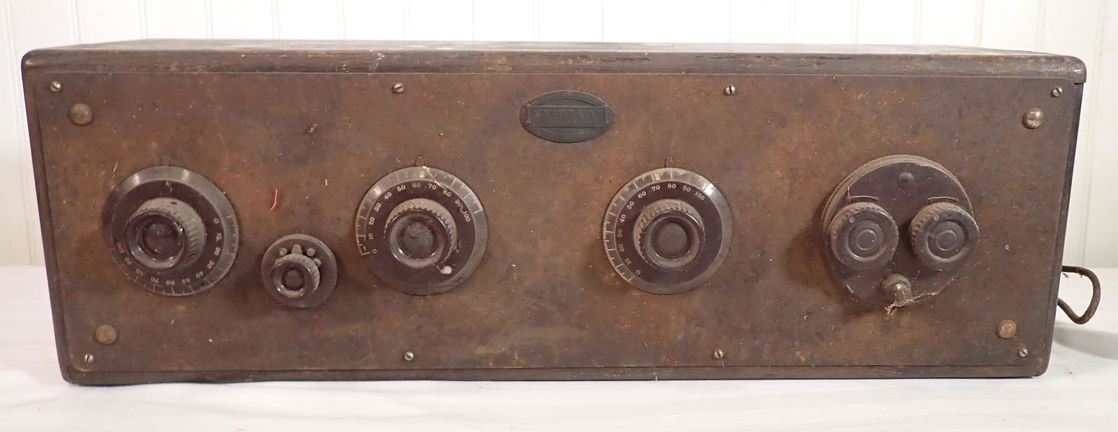 Atwater Kent Model 20 Radio (1 of 5)