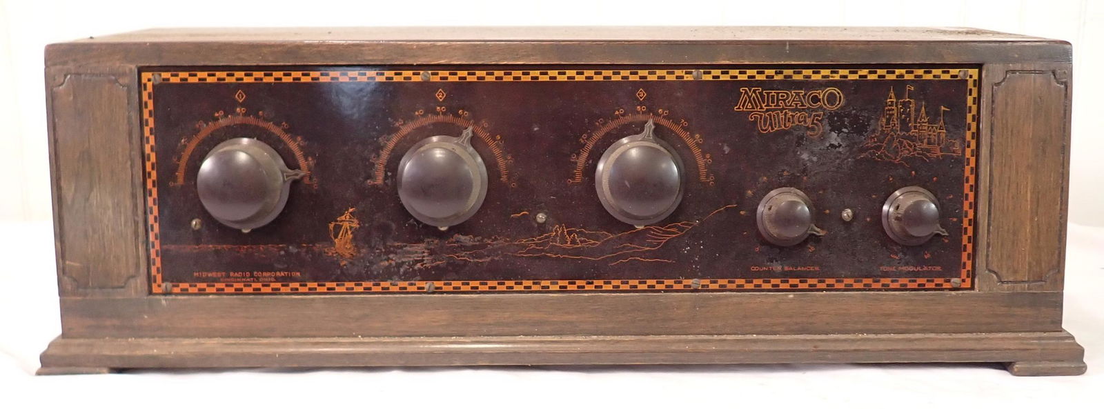 Miraco Ultra 5 Battery Radio (1 of 6)