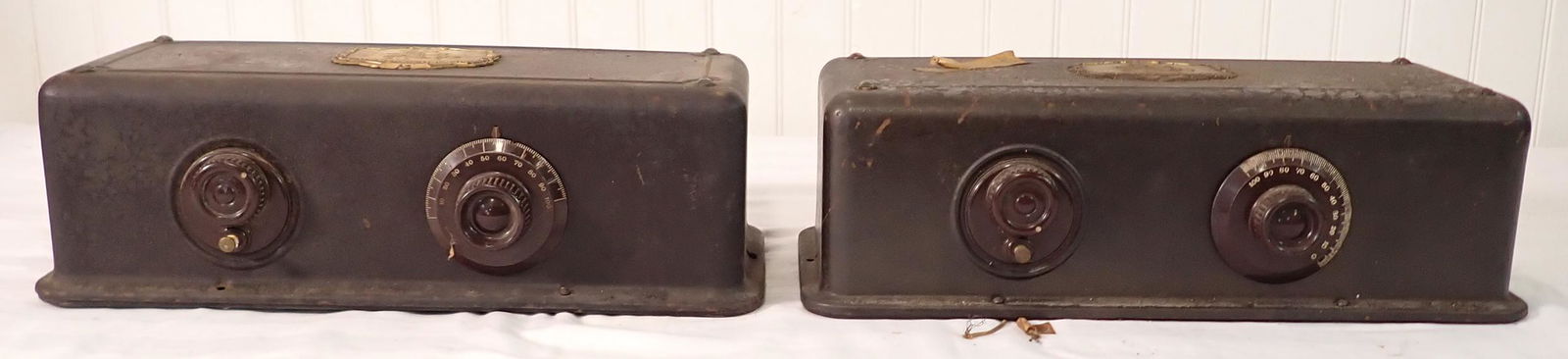 2 Atwater Kent Model 35 Receiving Sets (1 of 4)