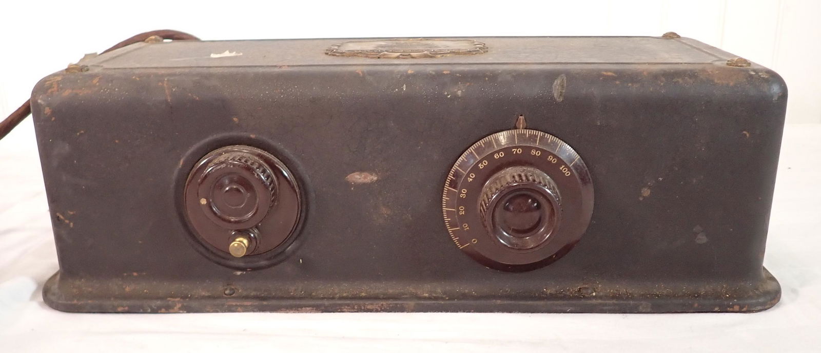 Atwater Kent Model 35 Battery Radio (1 of 4)