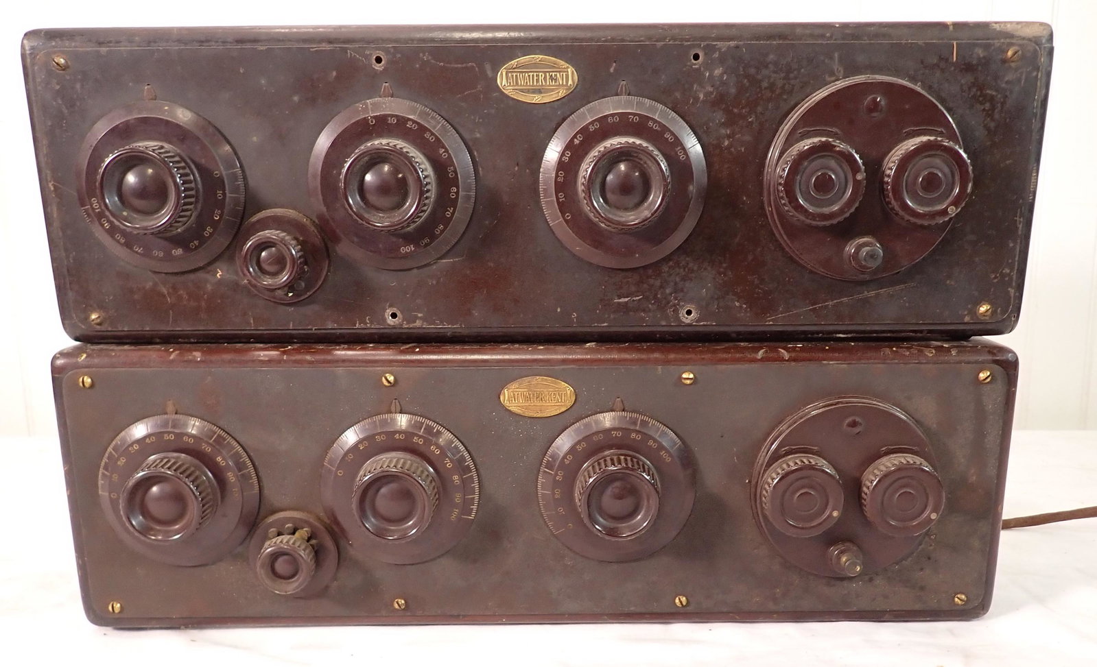 Atwater Kent Battery Radios: Getting both