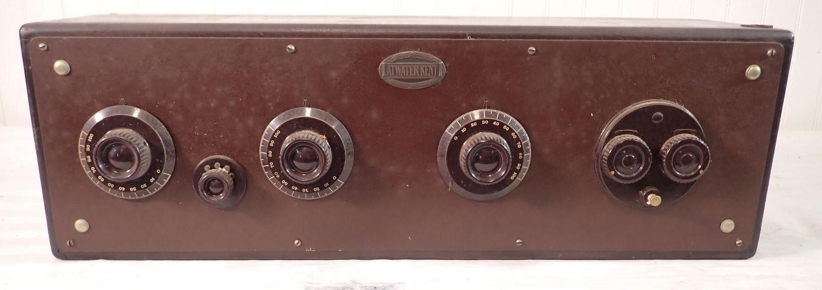 Atwater Kent Model 20 Radio (1 of 4)