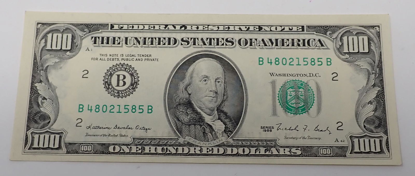 1988 One Hundred Dollar Federal Reserve Note: $100 dollar bill