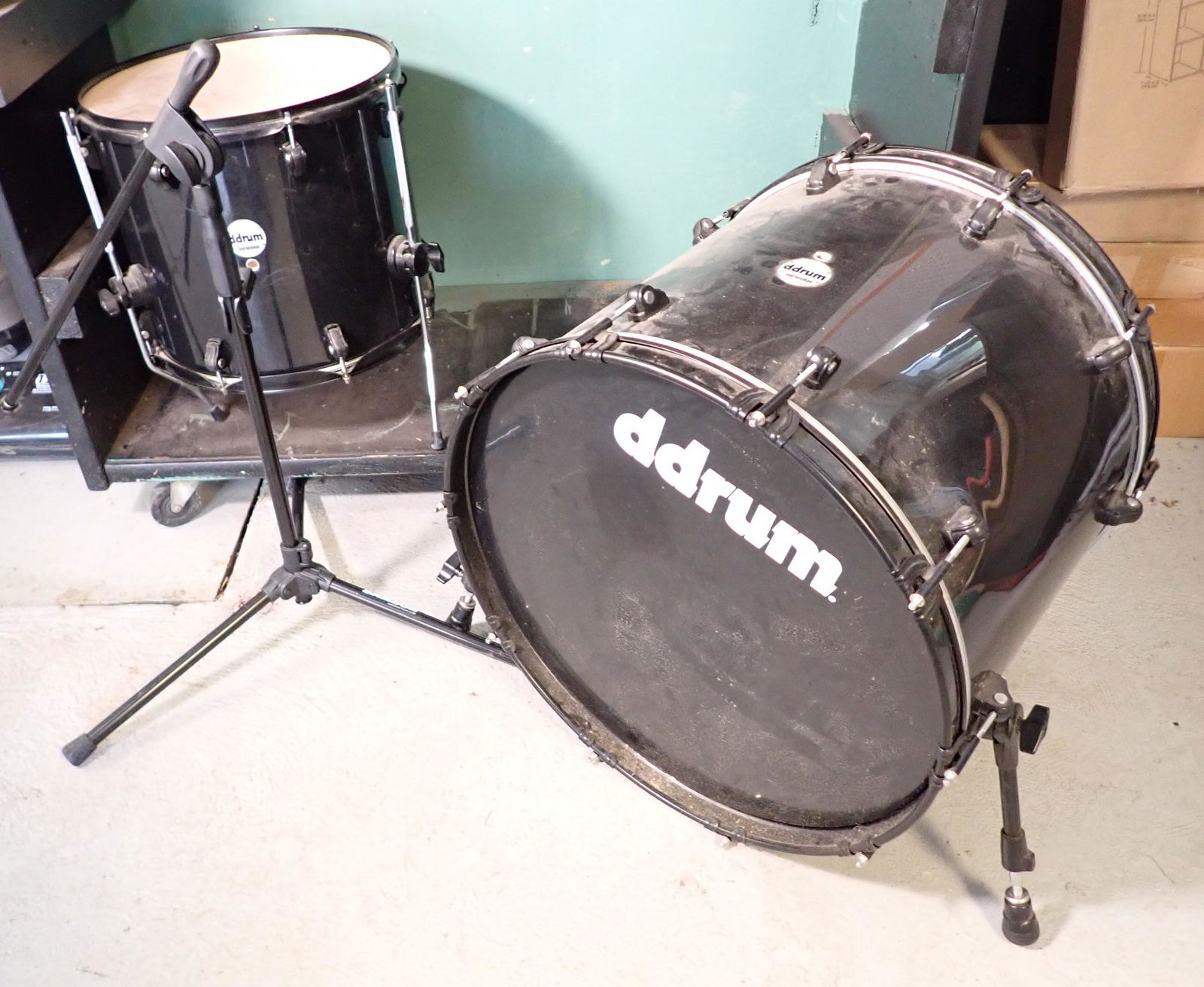 Ddrum Journeyman Drums & Samson Stand (1 of 5)