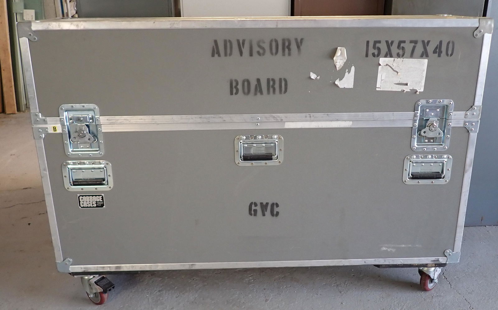 Cabbage Cases Exhibit Hard Tranporting Case on Casters (1 of 3)