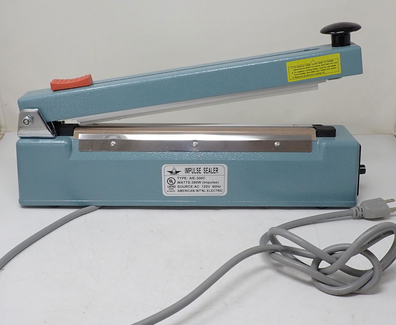 Impulse Sealer Type AIE-300C (1 of 2)