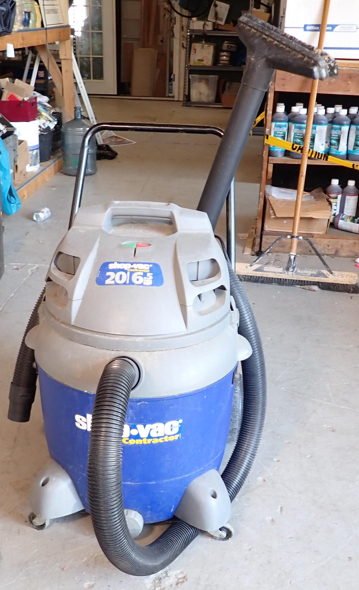 Contractor Shop Vac (1 of 2)