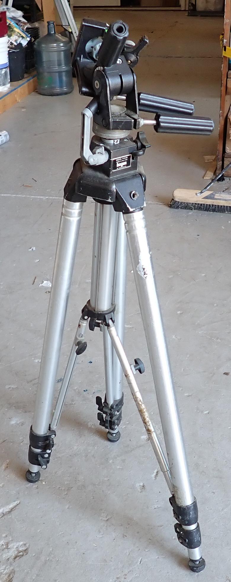 Bogen 3036 Tri Pod (1 of 4)