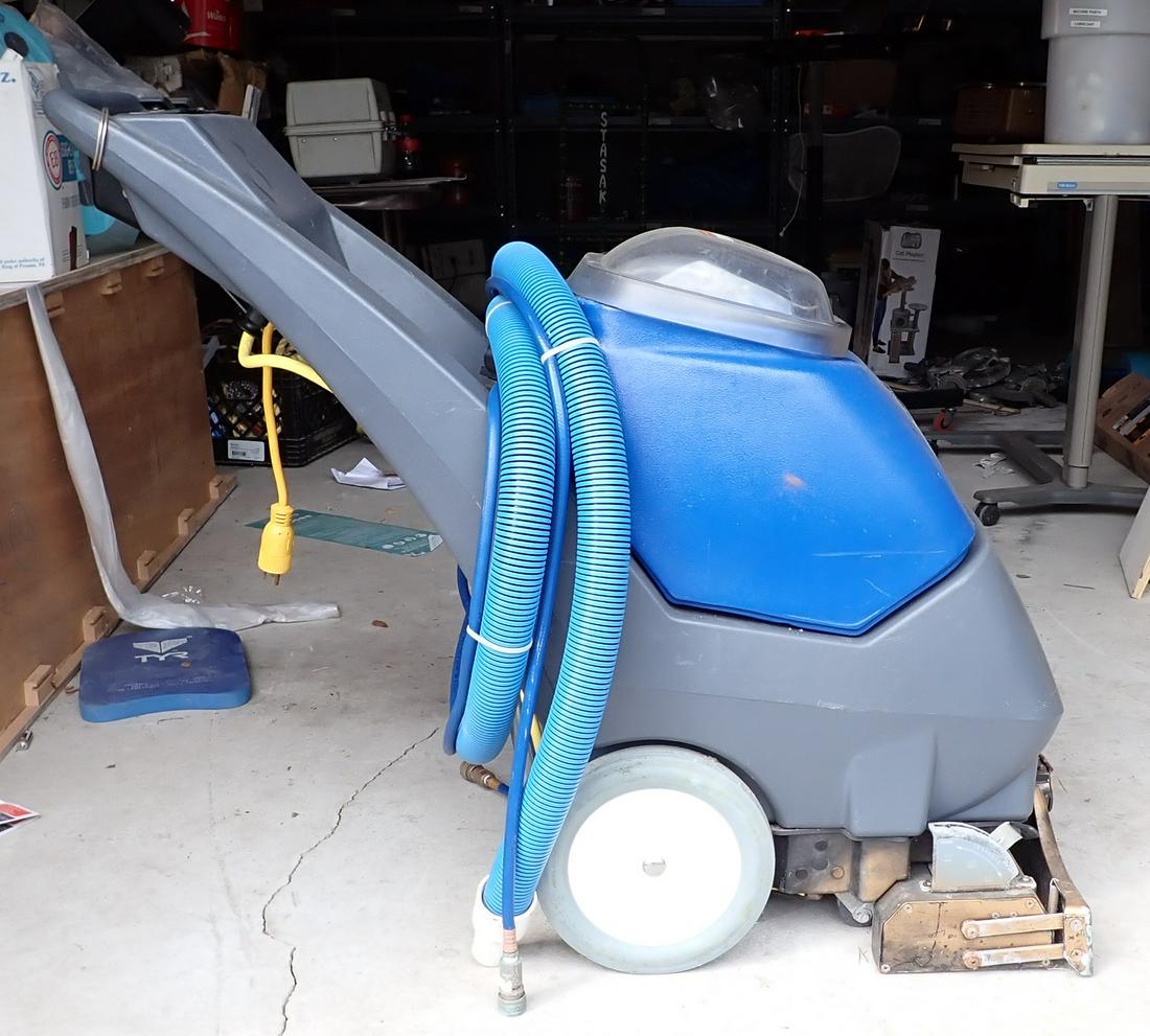 Windsor Cadet by Karcher Carpet Extractor (1 of 8)