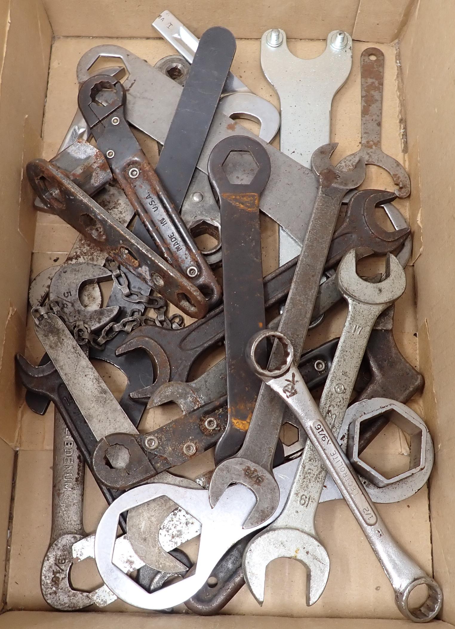 Box of Misc Wrenches: Getting all pictured