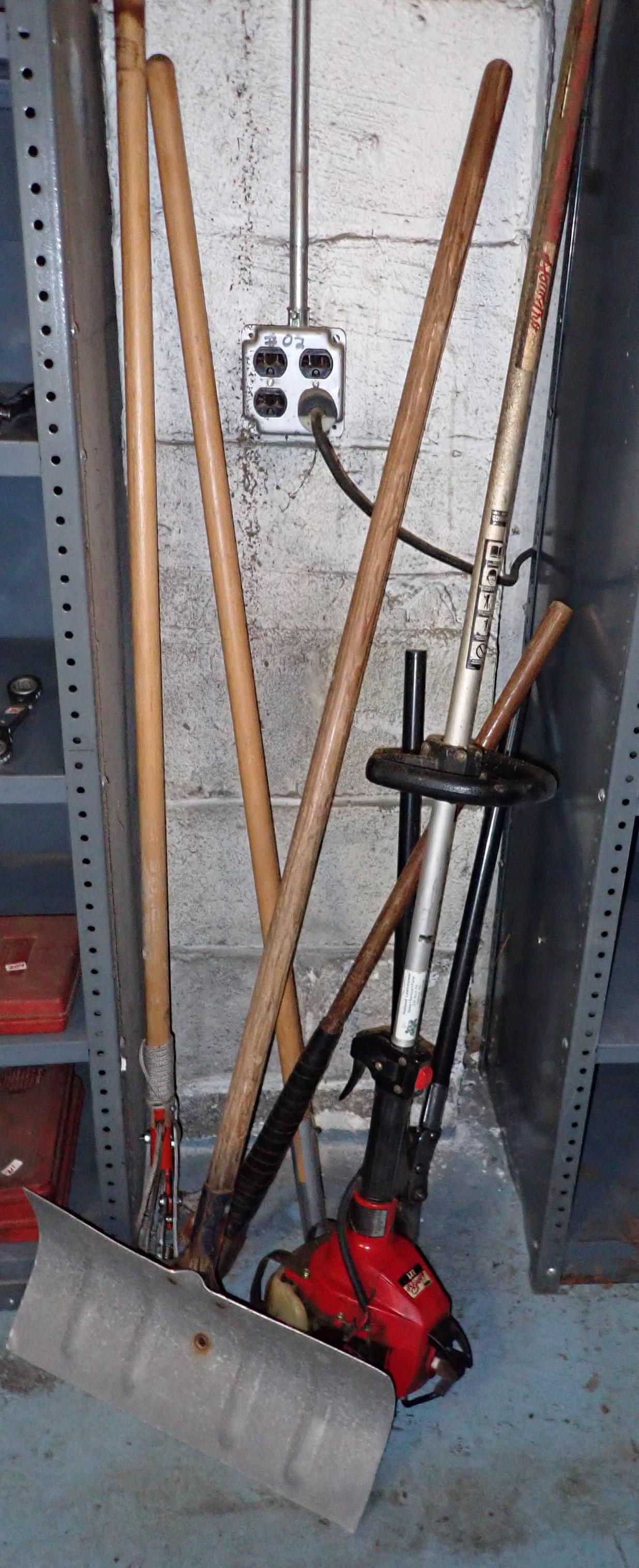 String Trimmer Loppers Misc Garden Tools: Lot includes garden tools between shelves only. Does not include anything on shelves that may be in the pictures. NO SHIPPING