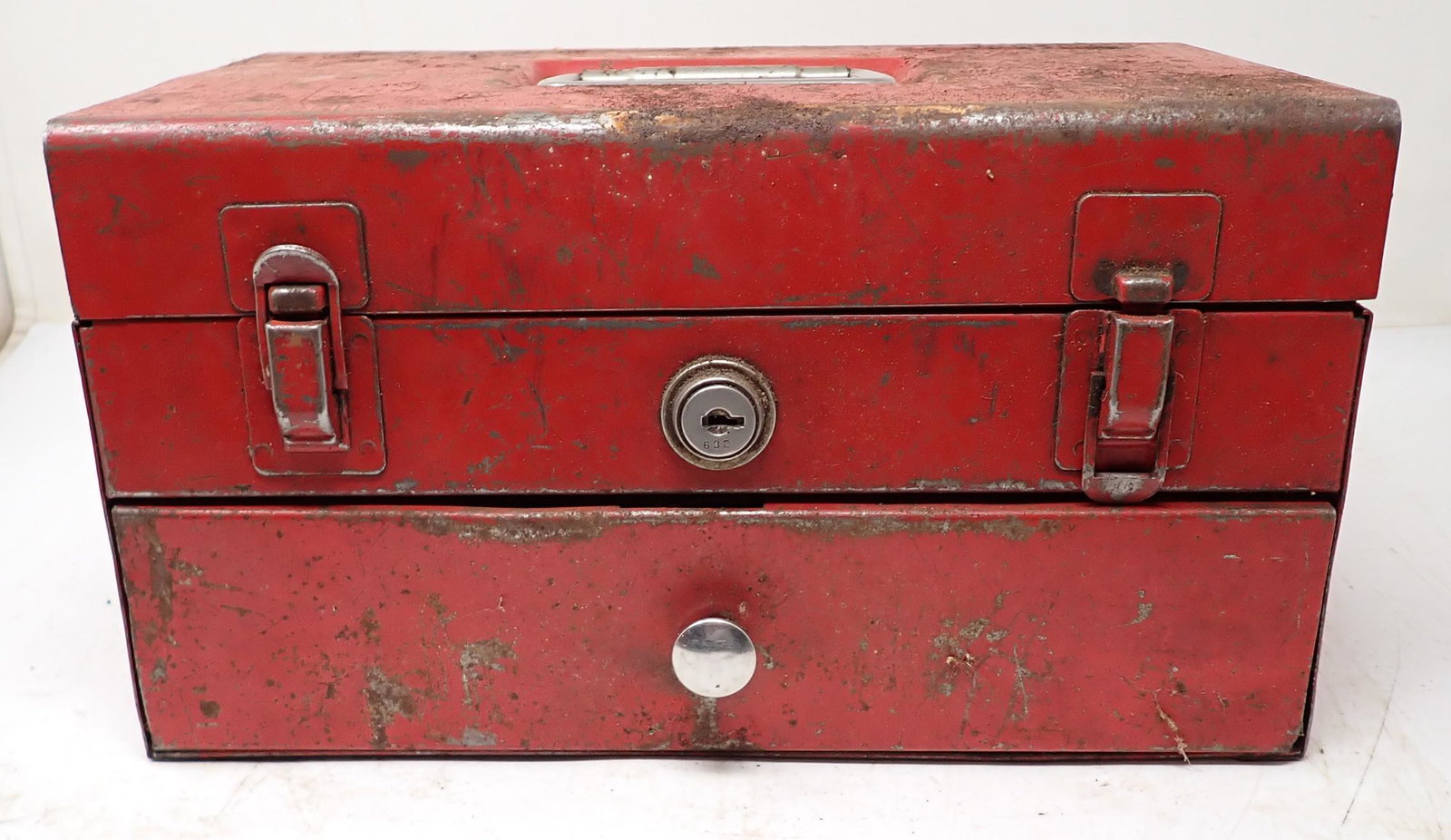 Vintage Snap On Toolbox: Approx 7 1/4" x 12" x 6 1/2" tall