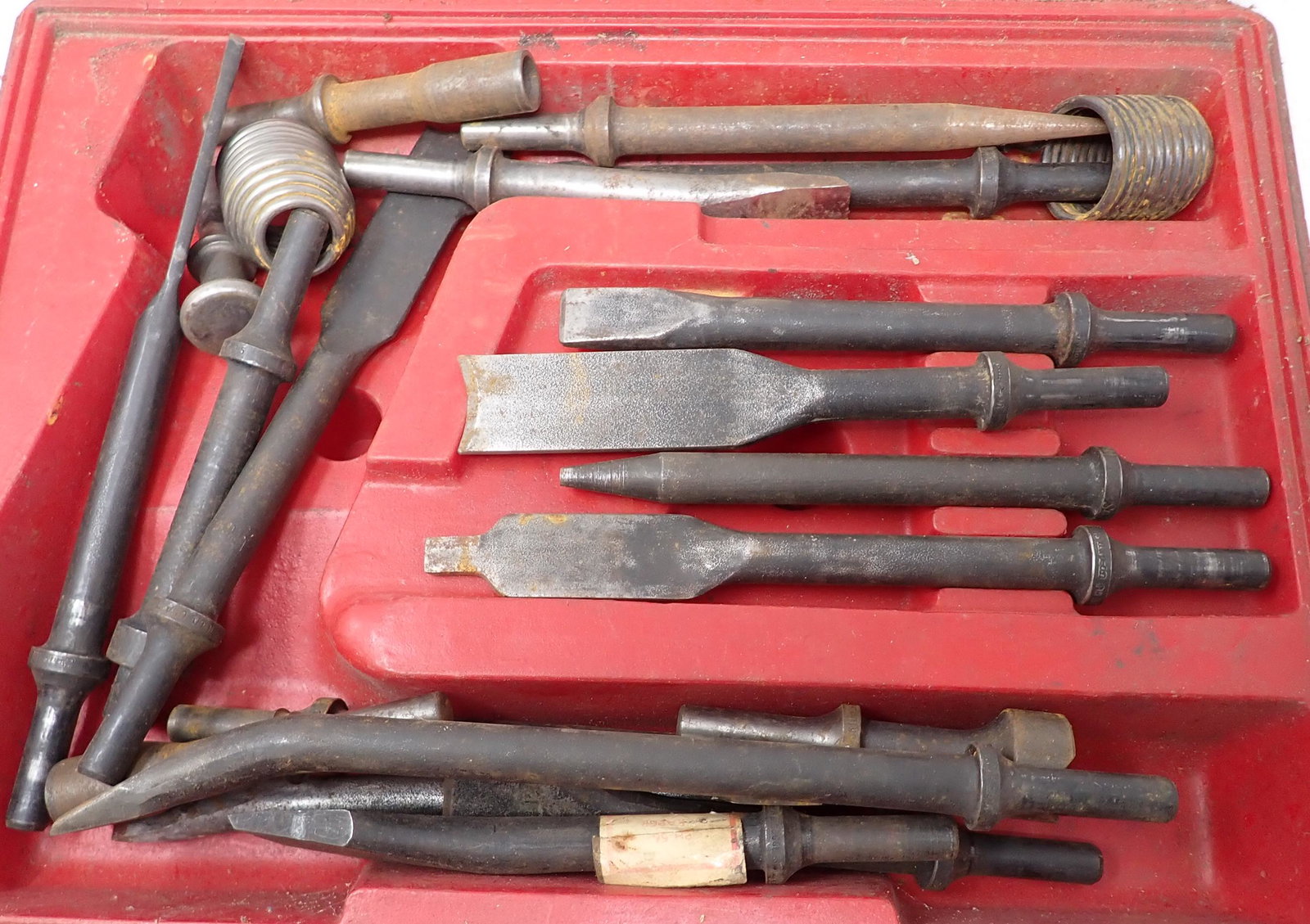 Snap On Air Chisel Heads: Getting all pictured. We do not guarantee they are all Snap On