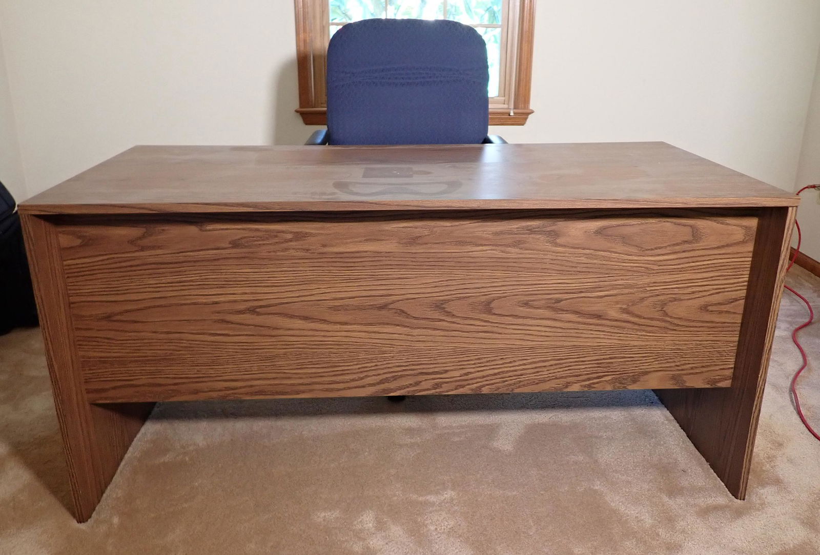 Desk and Computer Chair (1 of 7)