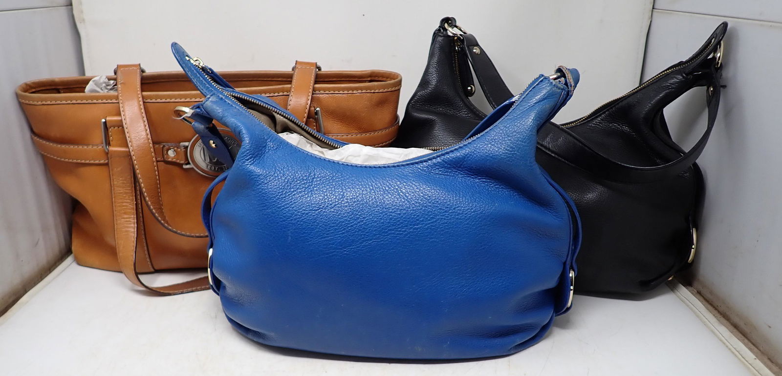 3 Michael Kors Purses (1 of 3)