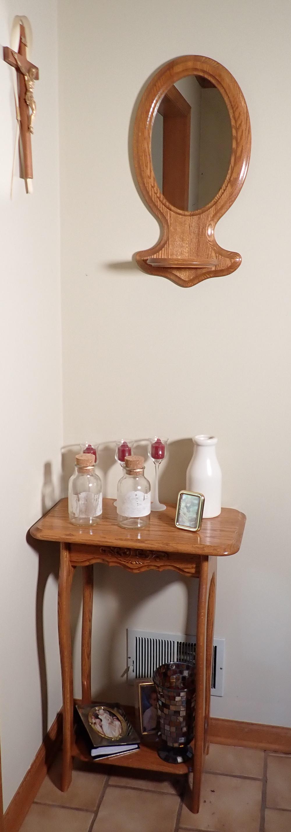 Hall Stand Mirror & Misc (1 of 6)