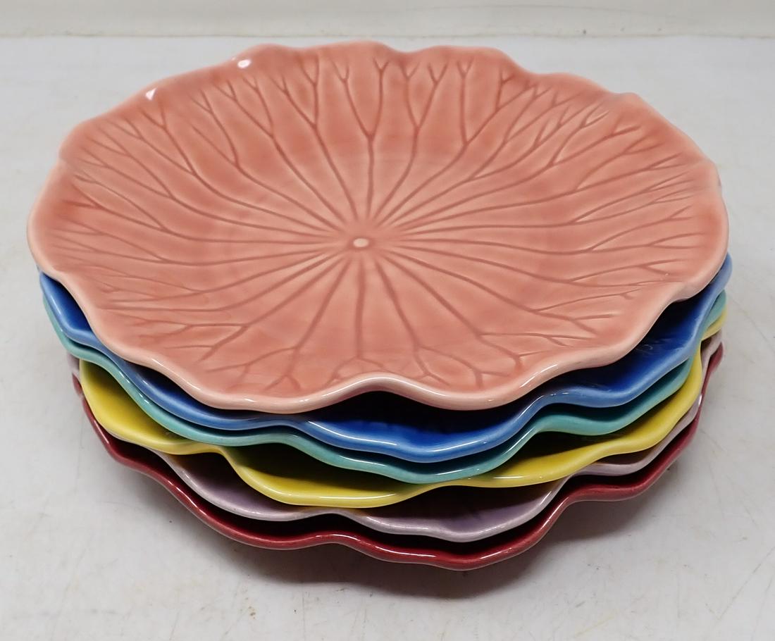 8 Lotus Metlox Poppytrail Plates (1 of 3)