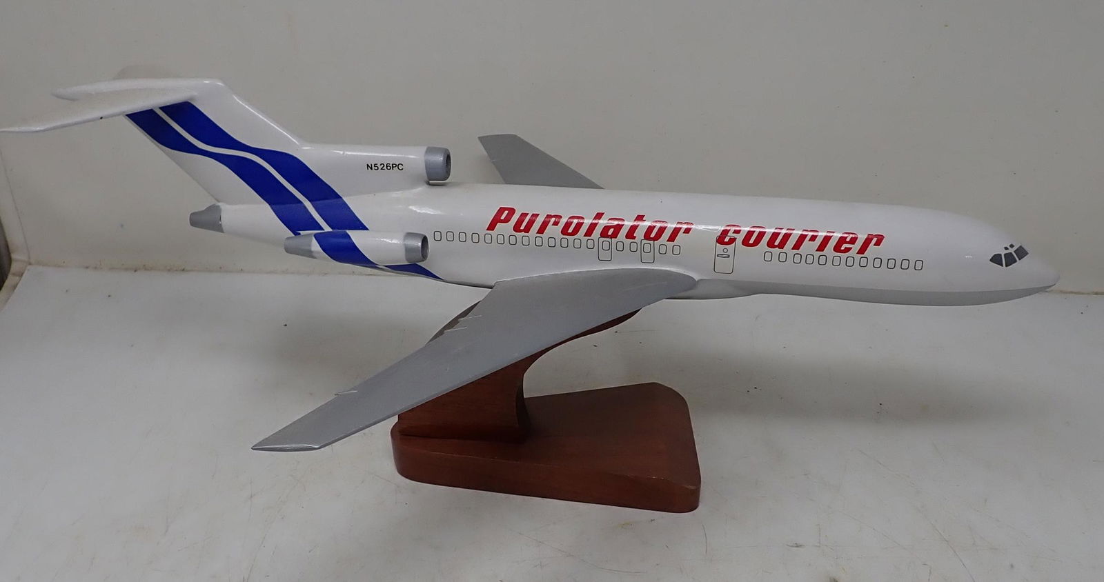 Purolator Courier Air Jet Airplane Model (1 of 3)