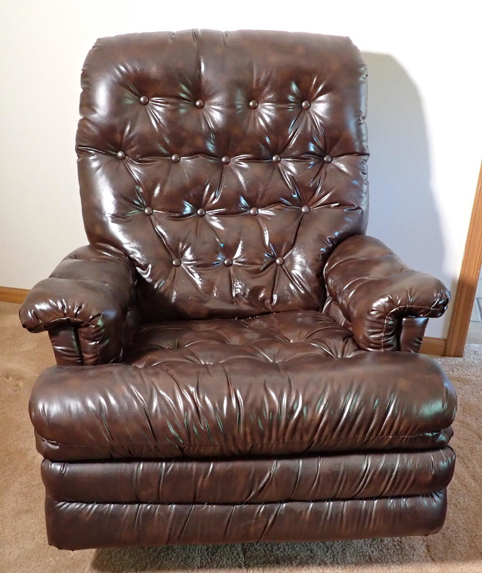Rocker Recliner: Approx 33" wide, 18 1/2" to seat, 21" deep , and 39 1/2" tall. NO SHIPPING ! Bring help to remove