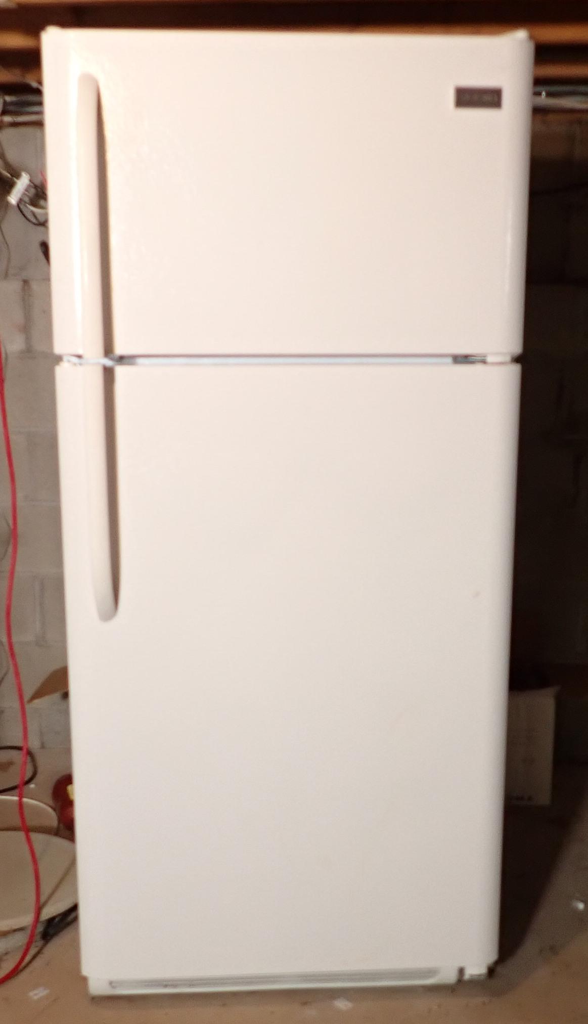 Frigidaire Refrigerator (1 of 4)