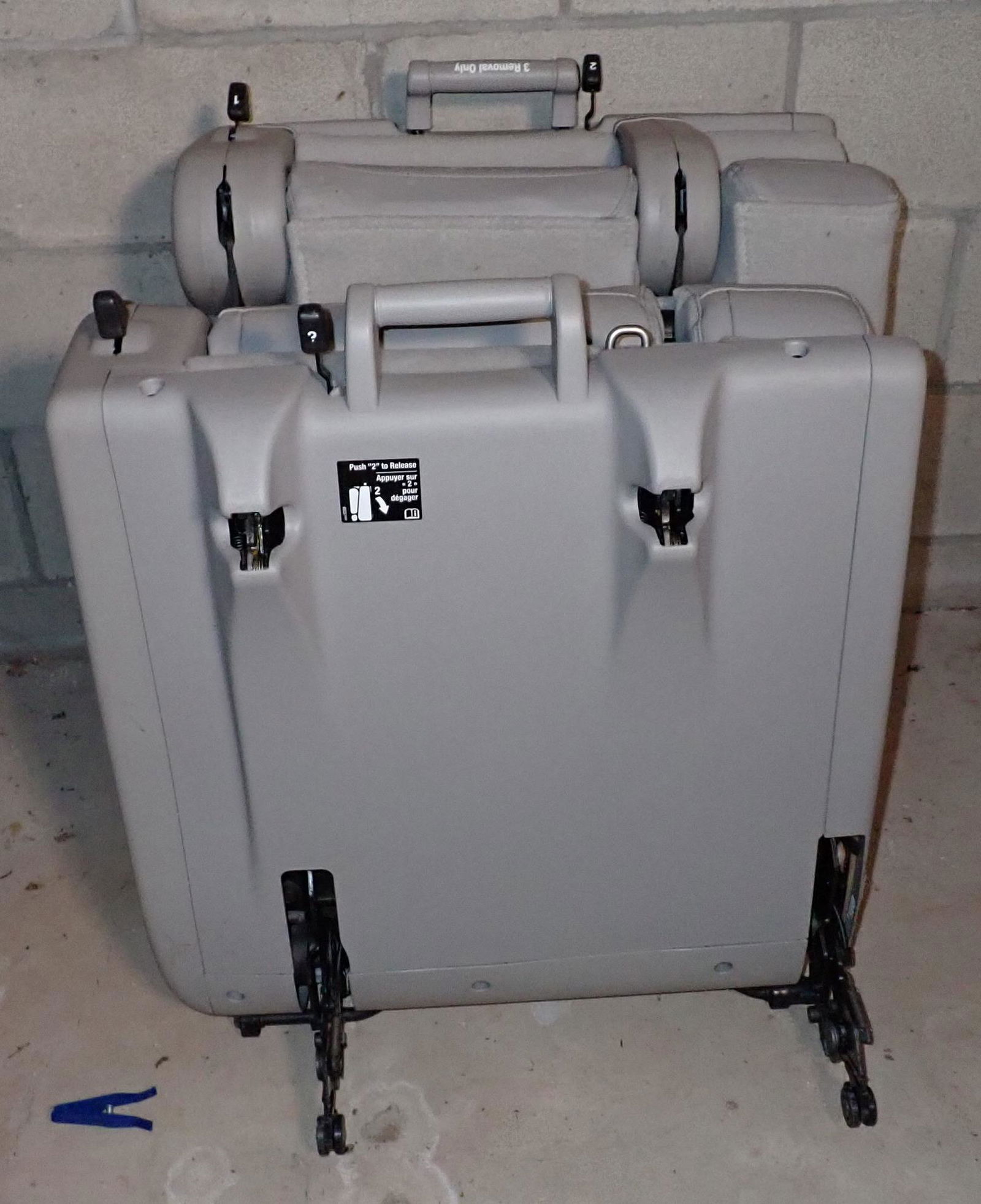 2011 Chevy Tahoe 3rd Row Seats (1 of 2)