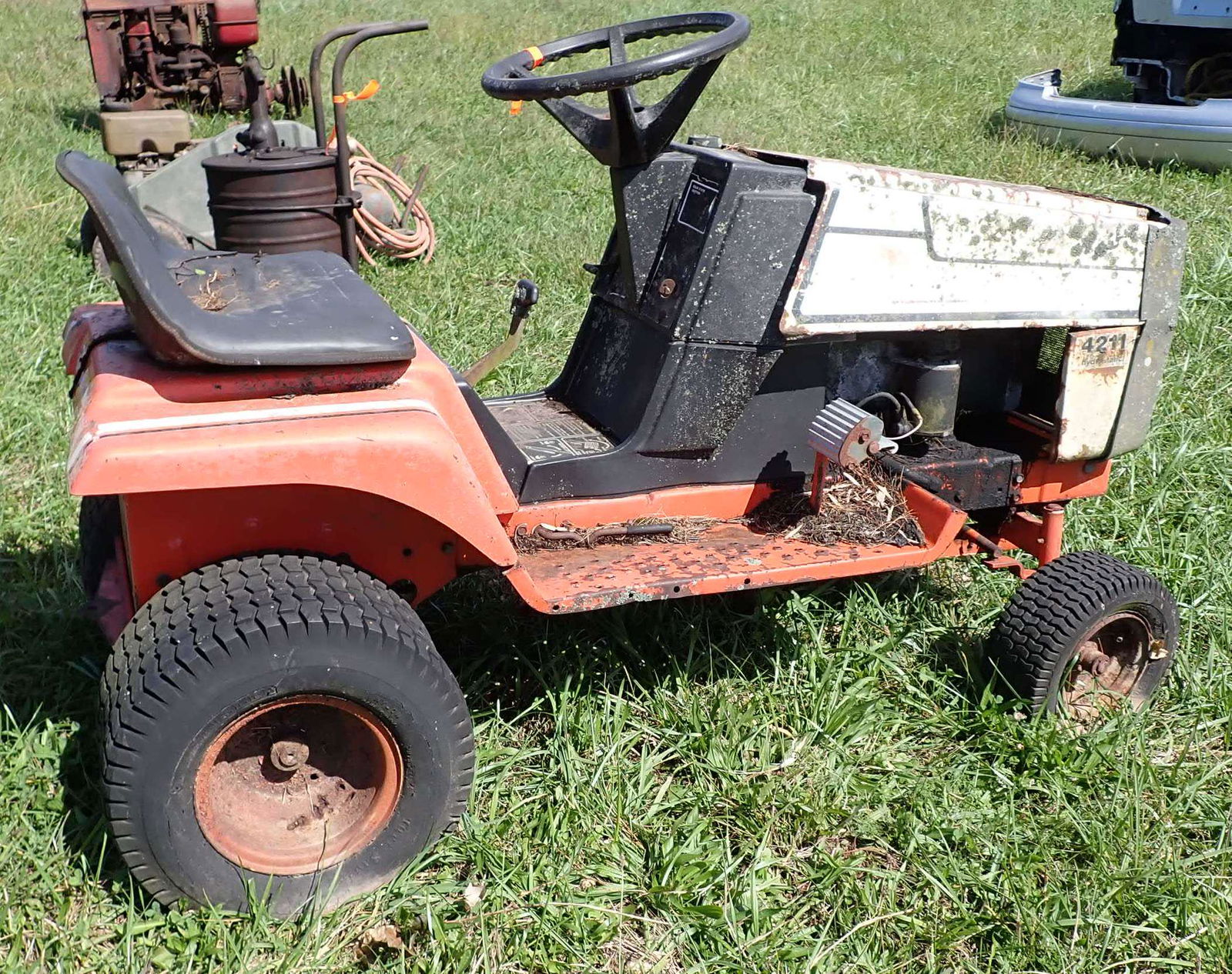 Simplicity Garden Tractor (1 of 6)