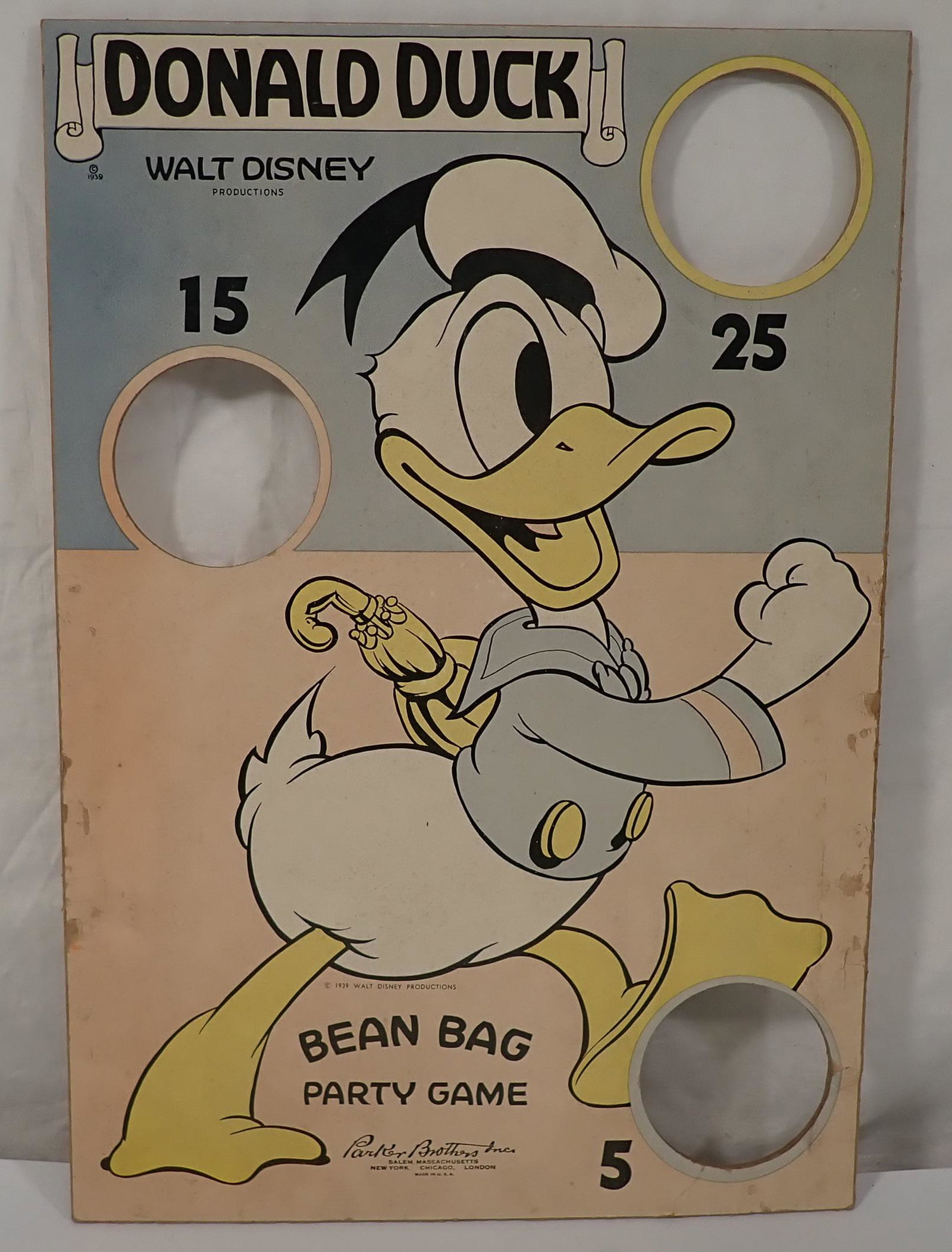 1939 Donald Duck Bean Bag Game (1 of 5)