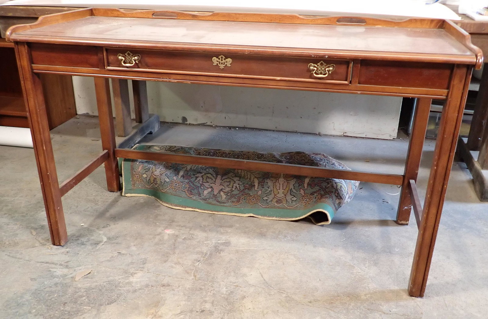 Lane Chippendale Style Writing Desk (1 of 5)