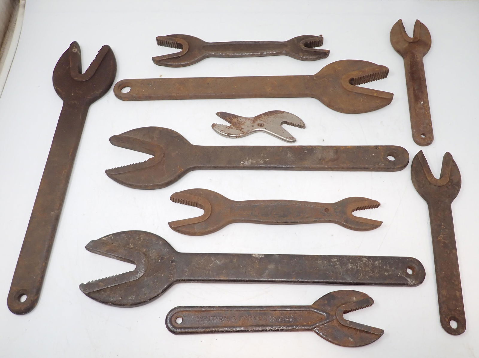 Bulldog No. 3 Bonney & Misc Alligator Wrenches (1 of 3)