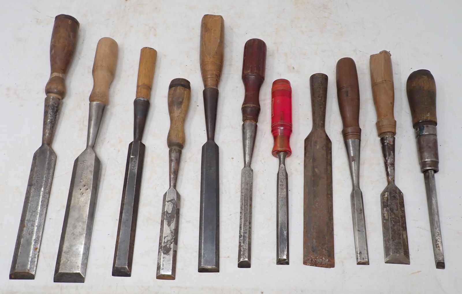 Fulton Witherby & Misc Chisels (1 of 5)