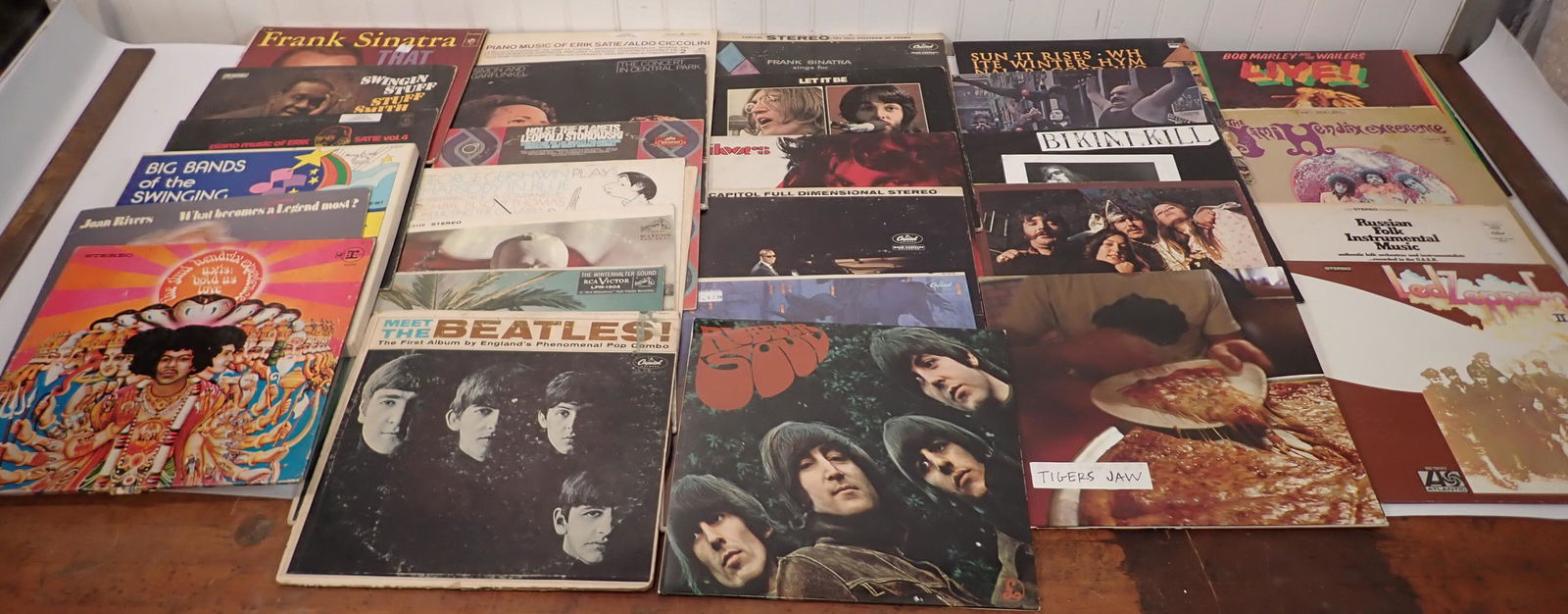 Beatles Jimi Hendrix Bob Marley & Misc Records (1 of 7)