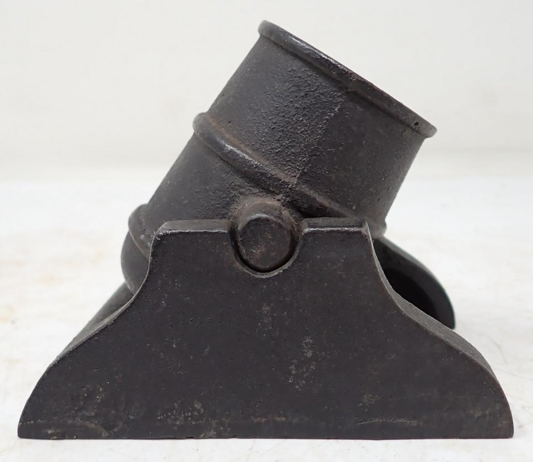 Cast Iron Toy Canon: Approx 3" x 3 1/2" x 3" tall