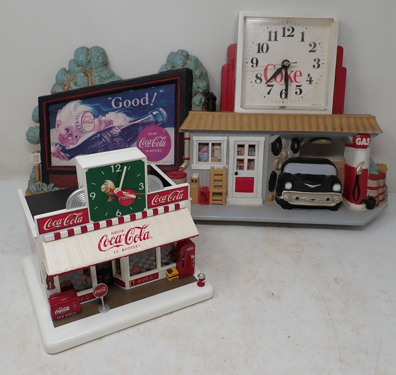 Coke Danbury Mint Soda Fountain & Wall Clock (1 of 5)