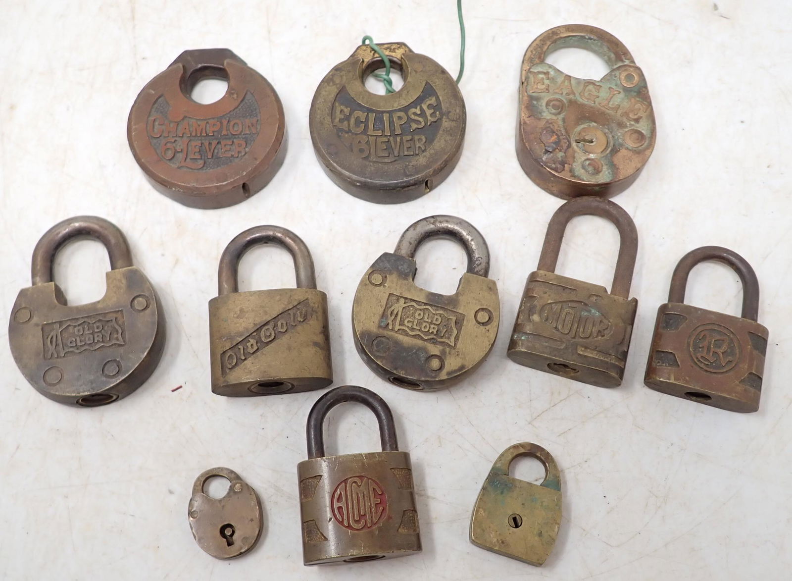 Eclipse Champion 6 Lever & Misc Padlocks (1 of 5)