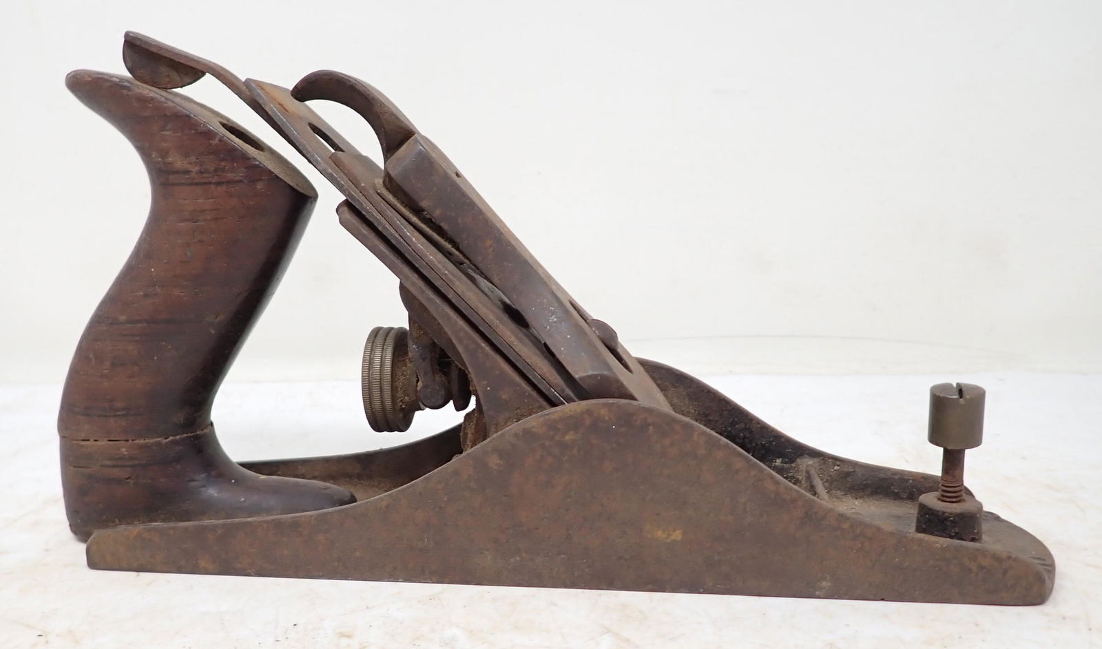 1910 Bailey No. 3 Corrugated Bottom Plane (1 of 5)