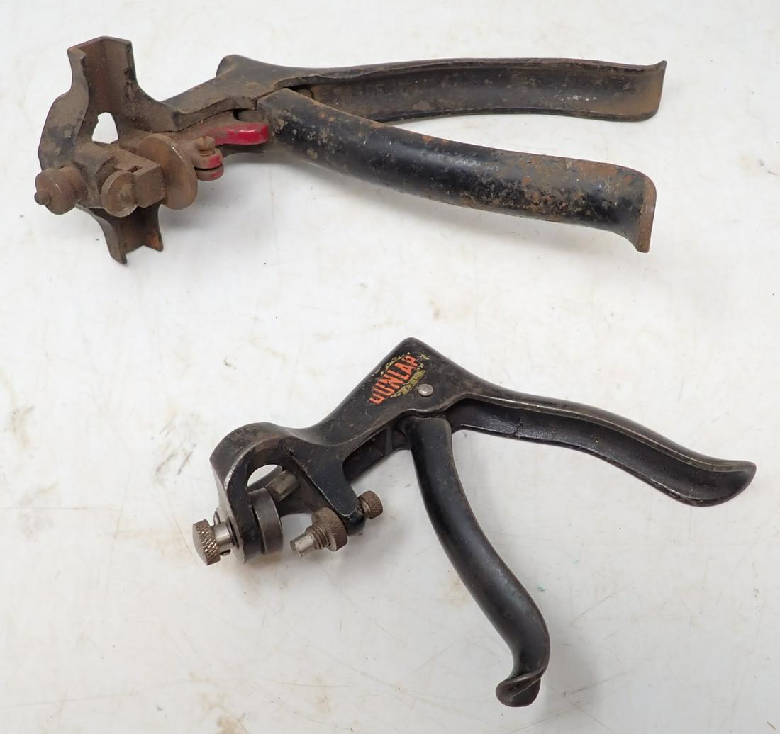 Stanley No. 4 & Dunlap Saw Sets (1 of 2)