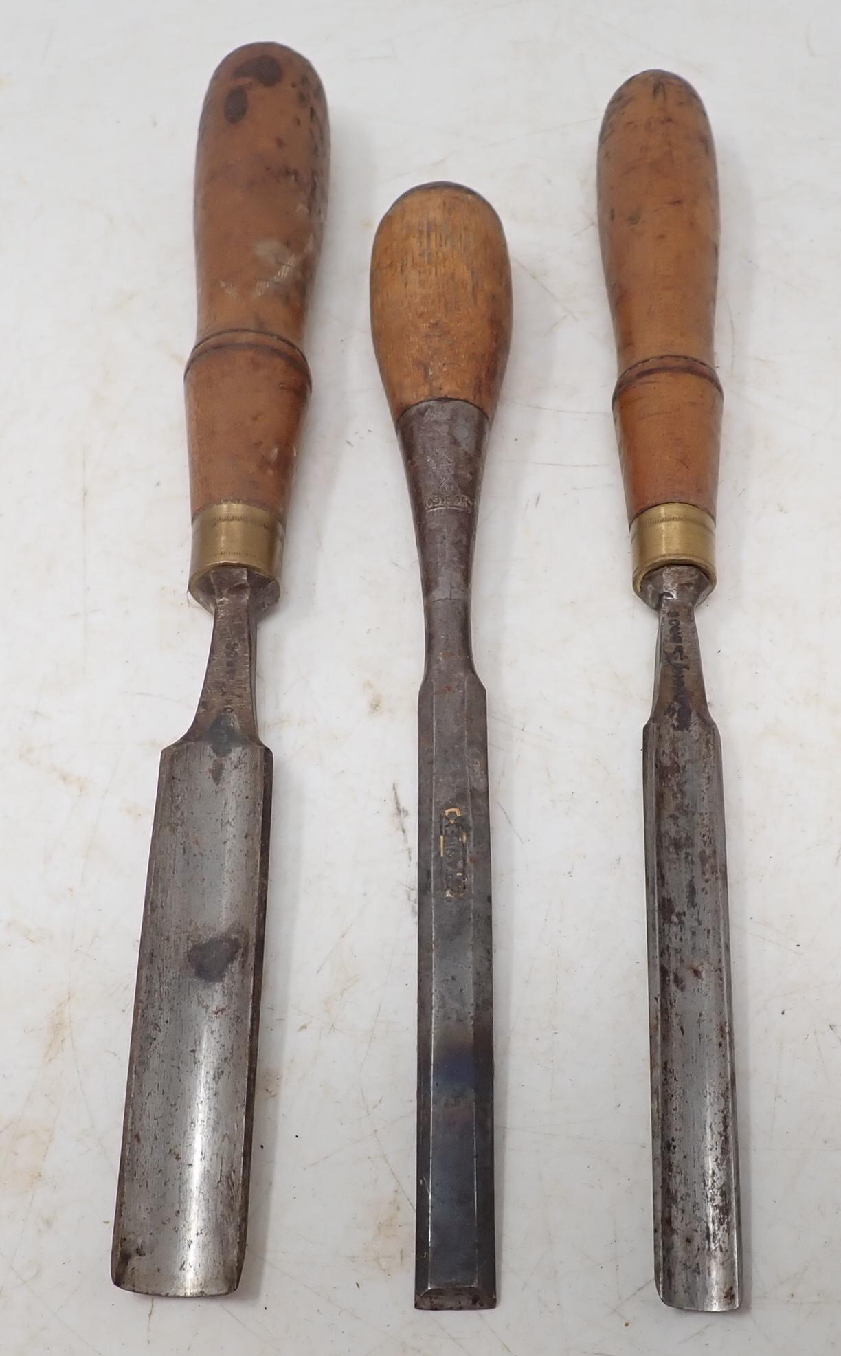 Buck Gouges Stanley Sweetheart Chisel (1 of 5)