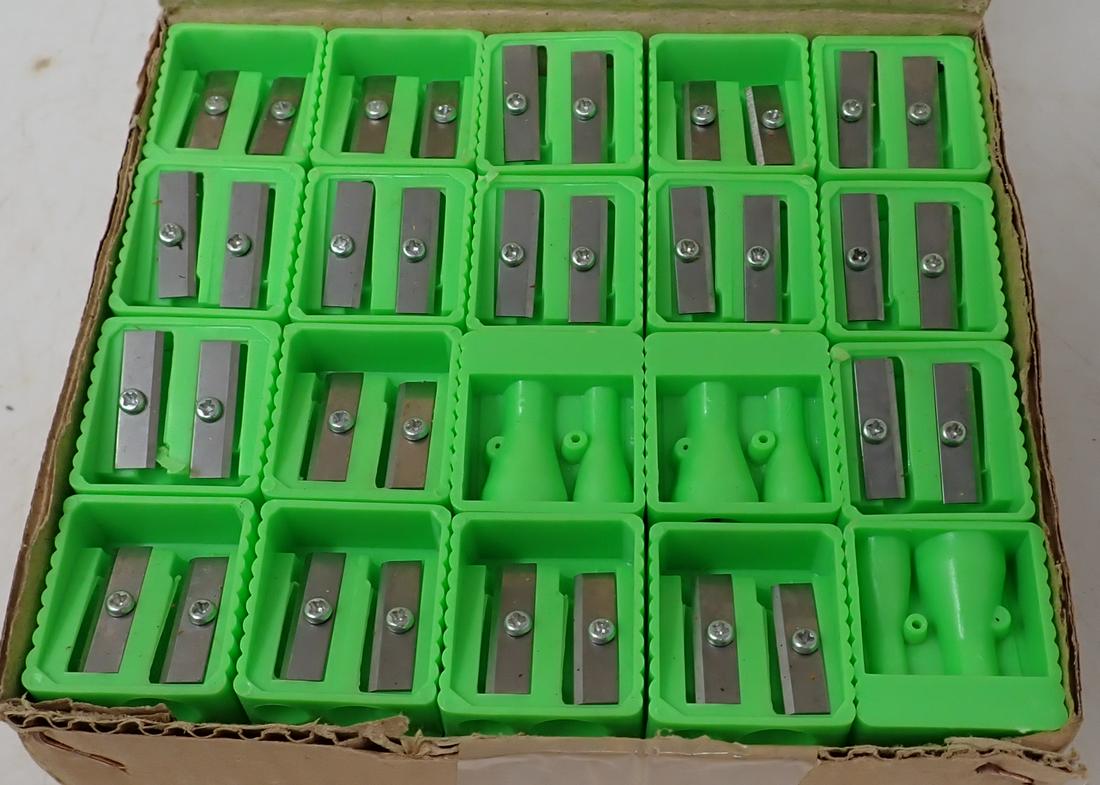 1000 Vintage NOS Twin Pencil Sharpeners: 1000 pencil sharpeners
