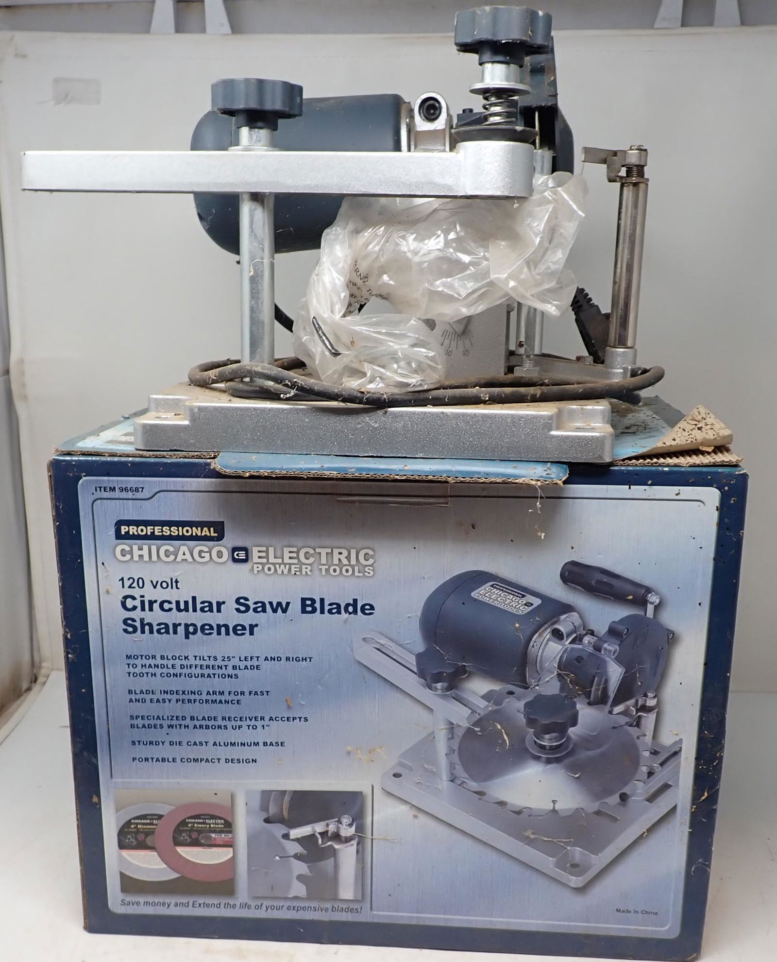 Chicago Electric Circular Saw Blade Sharpener (1 of 3)