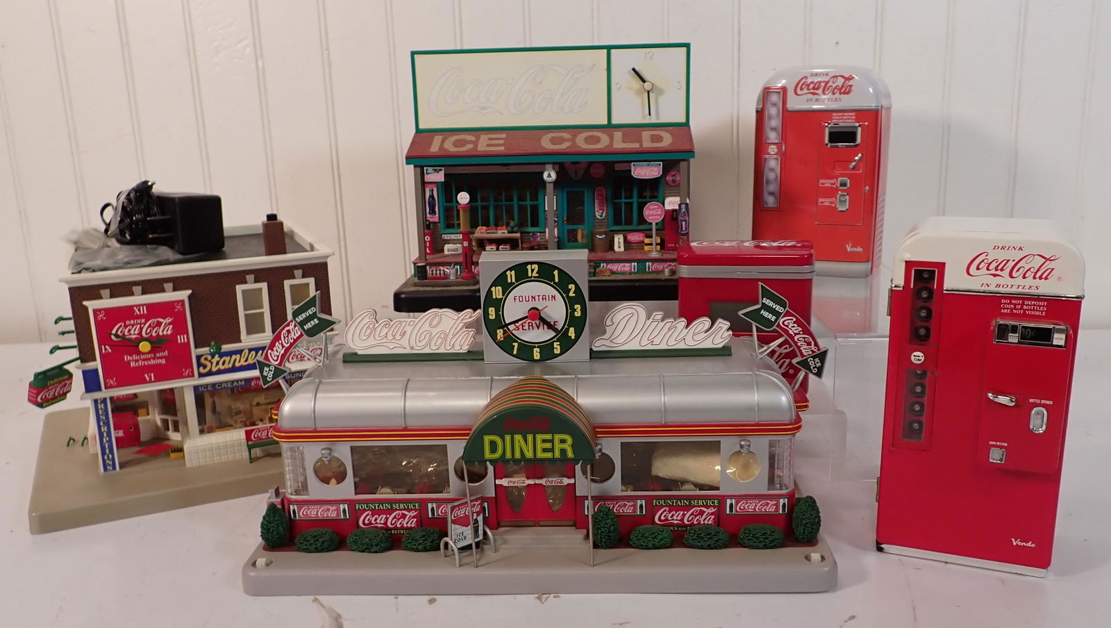 Danbury Mint Coke Buildings and Misc: No shipping