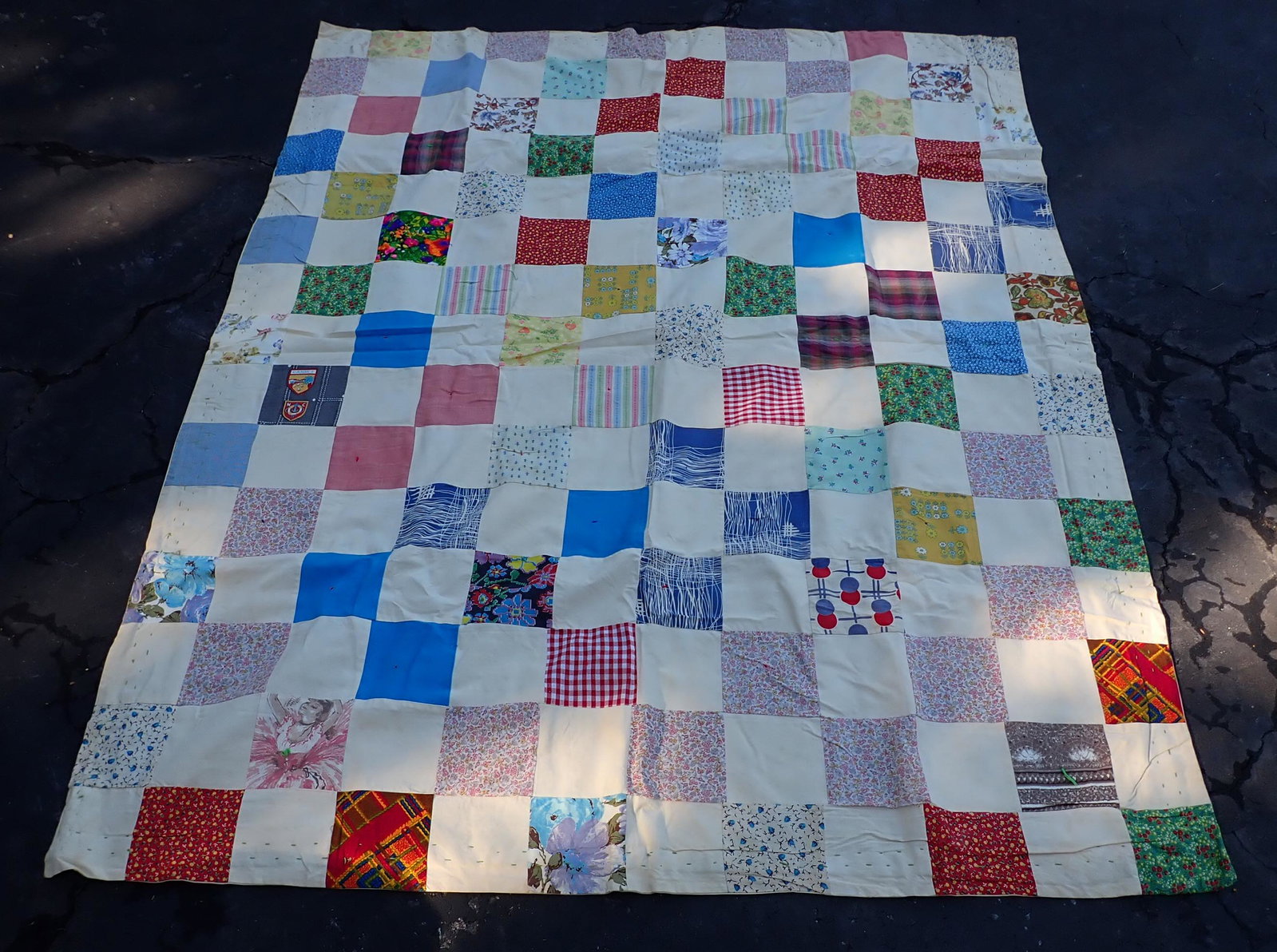 Quilt: Approx 61" x 75"