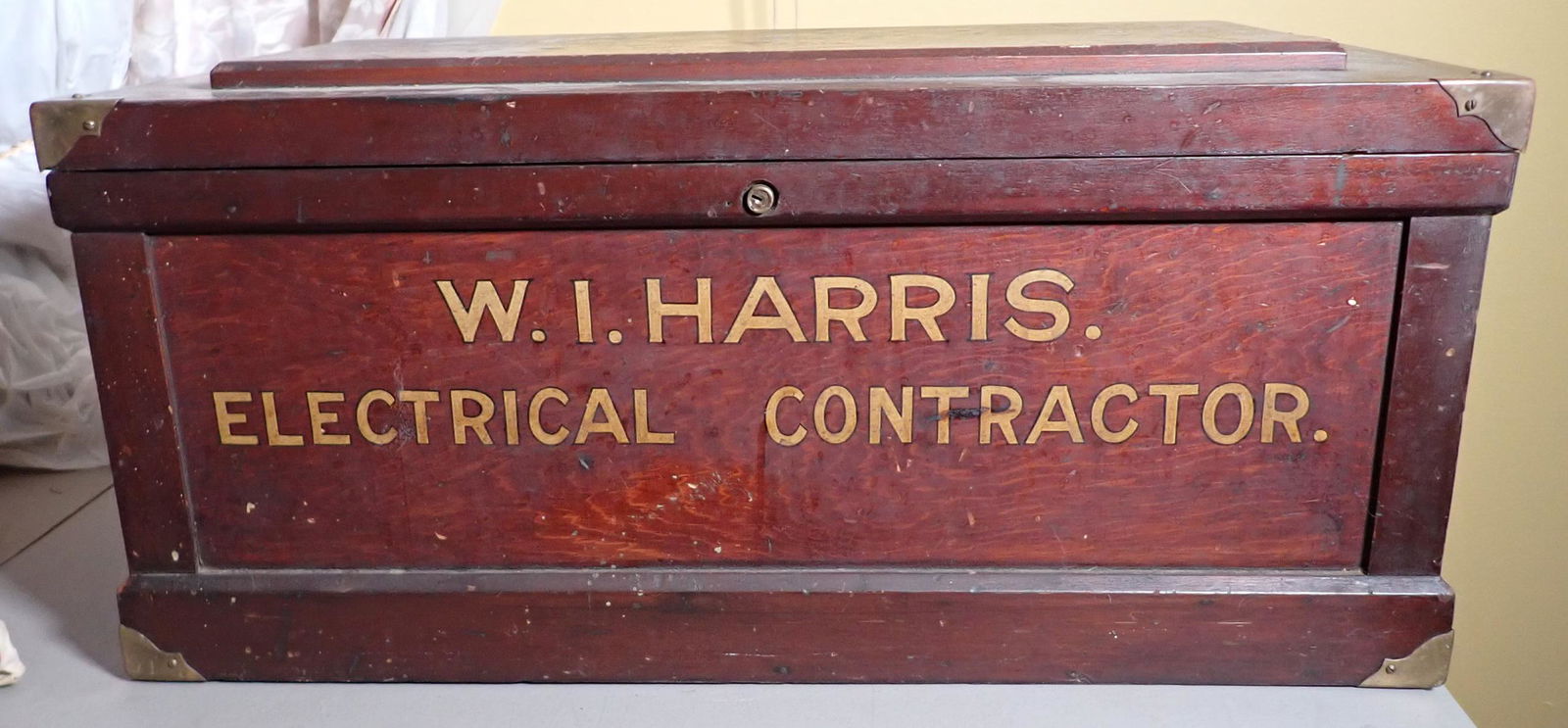 Antique Harris Electrical Contractor Tool Box (1 of 7)